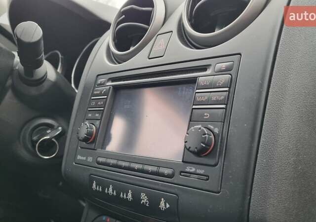 Черный Ниссан Кашкай 2, объемом двигателя 2 л и пробегом 179 тыс. км за 10500 $, фото 23 на Automoto.ua