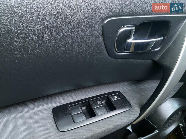 Ниссан Кашкай 2 2009 в Ровно на Automoto.ua Черный Ниссан Кашкай 2, объемом двигателя 2 л и пробегом 247 тыс. км за 10500 $, фото 43 на Automoto.ua