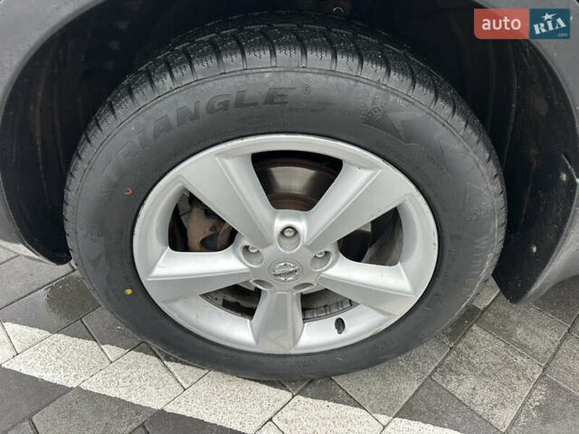 Черный Ниссан Кашкай 2, объемом двигателя 1.5 л и пробегом 281 тыс. км за 8499 $, фото 3 на Automoto.ua