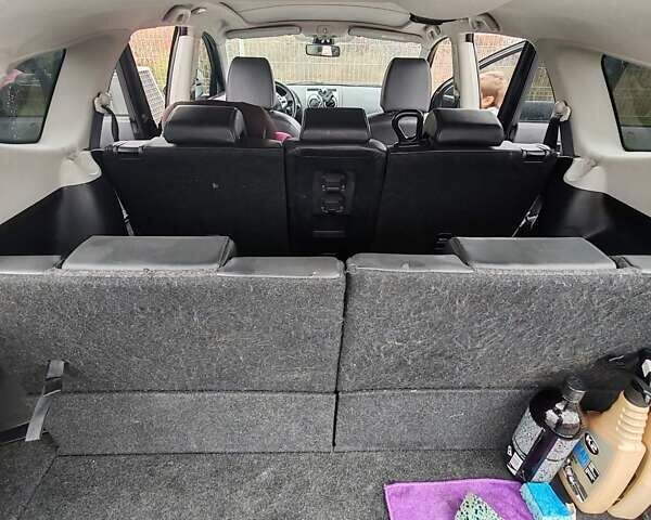 Ниссан Кашкай 2 2009 в Хусте на Automoto.ua Черный Ниссан Кашкай 2, объемом двигателя 2 л и пробегом 238 тыс. км за 9900 $, фото 11 на Automoto.ua