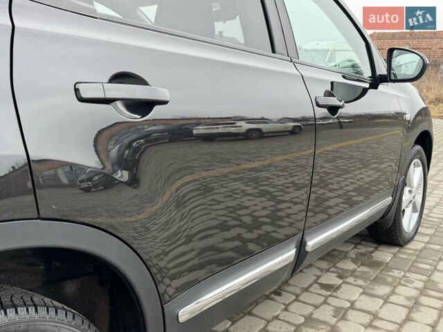 Черный Ниссан Кашкай 2, объемом двигателя 2 л и пробегом 193 тыс. км за 8950 $, фото 50 на Automoto.ua