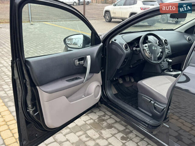 Черный Ниссан Кашкай 2, объемом двигателя 2 л и пробегом 193 тыс. км за 8950 $, фото 7 на Automoto.ua
