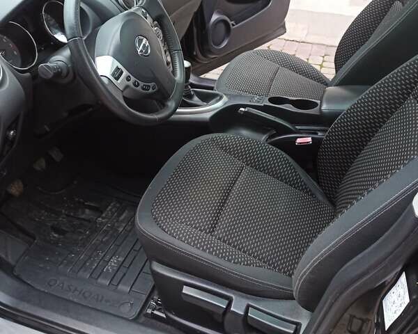 Черный Ниссан Кашкай 2, объемом двигателя 2 л и пробегом 163 тыс. км за 9200 $, фото 8 на Automoto.ua