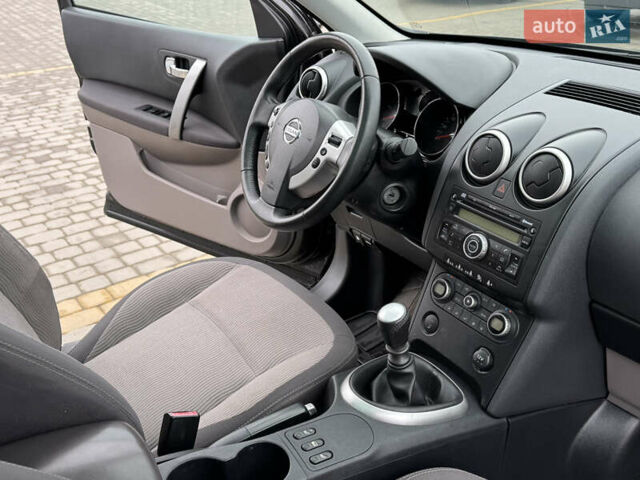 Черный Ниссан Кашкай 2, объемом двигателя 2 л и пробегом 193 тыс. км за 8950 $, фото 18 на Automoto.ua