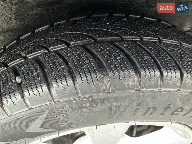 Черный Ниссан Кашкай 2, объемом двигателя 1.5 л и пробегом 281 тыс. км за 8499 $, фото 4 на Automoto.ua