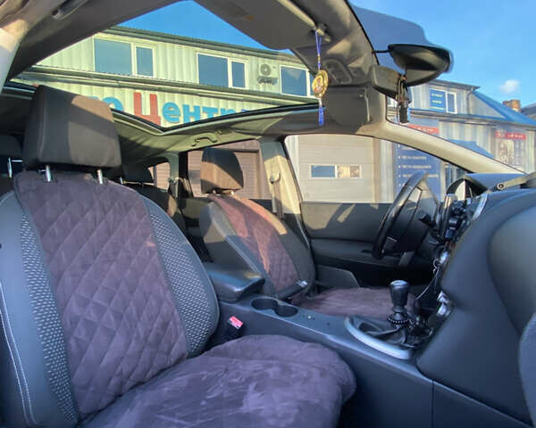 Черный Ниссан Кашкай 2, объемом двигателя 1.46 л и пробегом 221 тыс. км за 7700 $, фото 4 на Automoto.ua