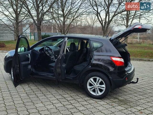 Черный Ниссан Кашкай 2, объемом двигателя 1.6 л и пробегом 220 тыс. км за 9950 $, фото 27 на Automoto.ua