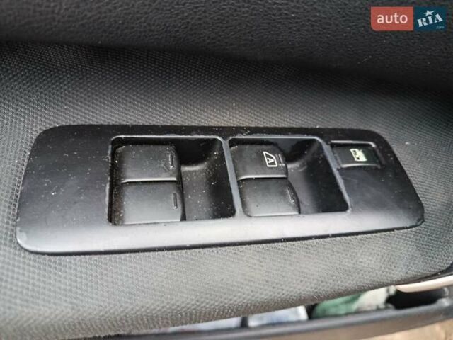 Черный Ниссан Кашкай 2, объемом двигателя 1.46 л и пробегом 275 тыс. км за 8650 $, фото 55 на Automoto.ua