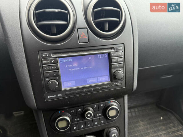 Черный Ниссан Кашкай 2, объемом двигателя 2 л и пробегом 190 тыс. км за 12500 $, фото 11 на Automoto.ua