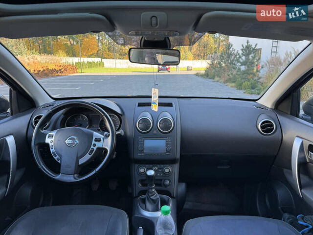 Черный Ниссан Кашкай 2, объемом двигателя 1.5 л и пробегом 243 тыс. км за 10800 $, фото 15 на Automoto.ua
