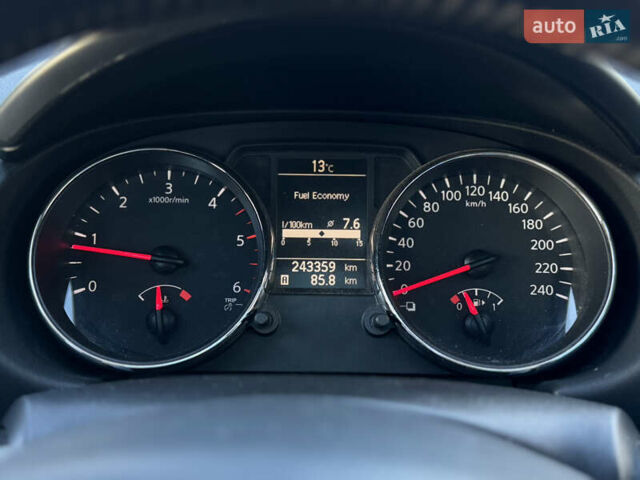 Черный Ниссан Кашкай 2, объемом двигателя 1.5 л и пробегом 243 тыс. км за 10800 $, фото 26 на Automoto.ua