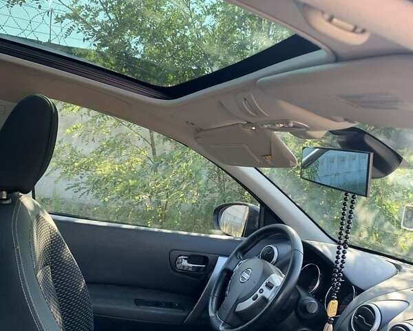 Черный Ниссан Кашкай 2, объемом двигателя 1.5 л и пробегом 220 тыс. км за 9800 $, фото 4 на Automoto.ua