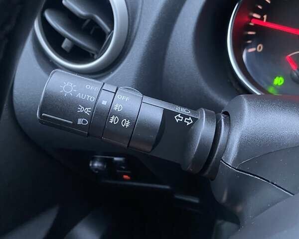 Черный Ниссан Кашкай 2, объемом двигателя 1.5 л и пробегом 228 тыс. км за 9800 $, фото 32 на Automoto.ua