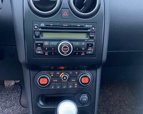 Черный Ниссан Кашкай 2, объемом двигателя 1.5 л и пробегом 228 тыс. км за 9800 $, фото 14 на Automoto.ua