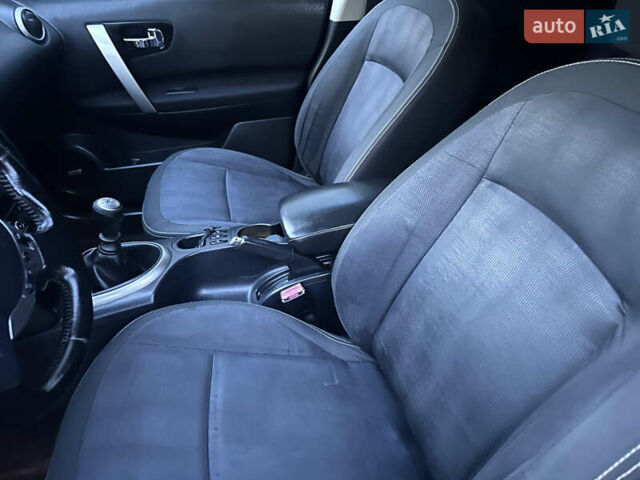 Черный Ниссан Кашкай 2, объемом двигателя 1.5 л и пробегом 228 тыс. км за 10950 $, фото 32 на Automoto.ua