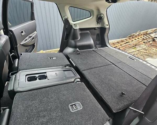 Черный Ниссан Кашкай 2, объемом двигателя 2 л и пробегом 220 тыс. км за 10999 $, фото 18 на Automoto.ua