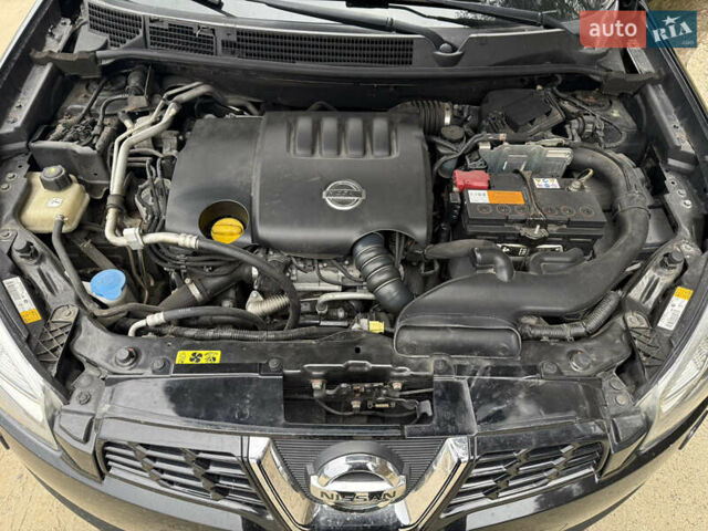 Черный Ниссан Кашкай 2, объемом двигателя 2 л и пробегом 190 тыс. км за 12500 $, фото 7 на Automoto.ua