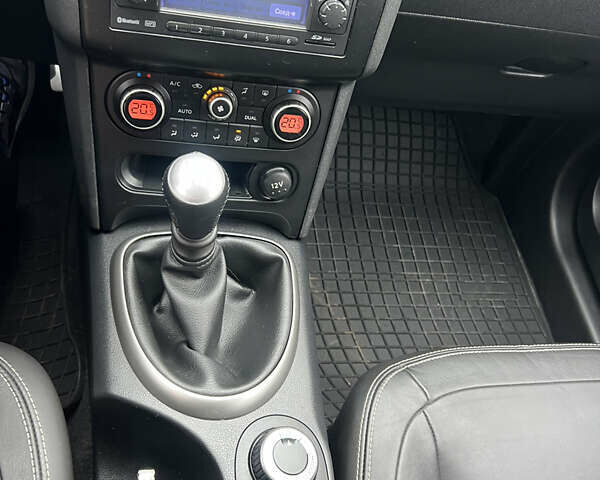 Черный Ниссан Кашкай 2, объемом двигателя 2 л и пробегом 237 тыс. км за 10200 $, фото 15 на Automoto.ua