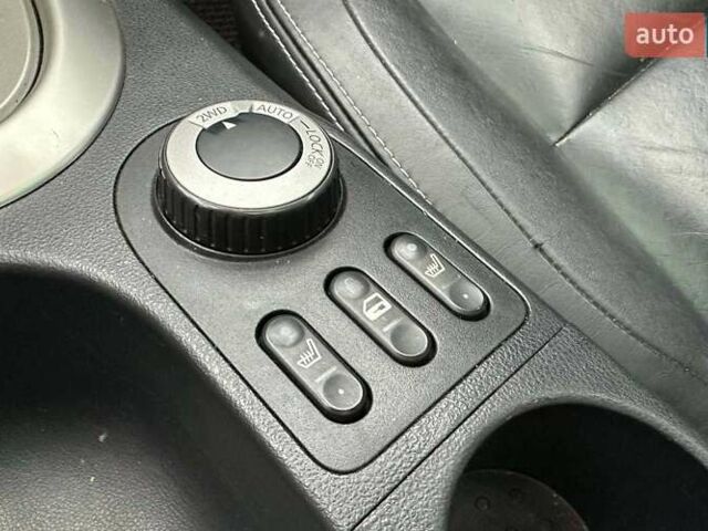 Черный Ниссан Кашкай 2, объемом двигателя 2 л и пробегом 242 тыс. км за 9899 $, фото 14 на Automoto.ua