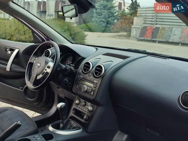 Черный Ниссан Кашкай 2, объемом двигателя 1.6 л и пробегом 220 тыс. км за 9950 $, фото 35 на Automoto.ua