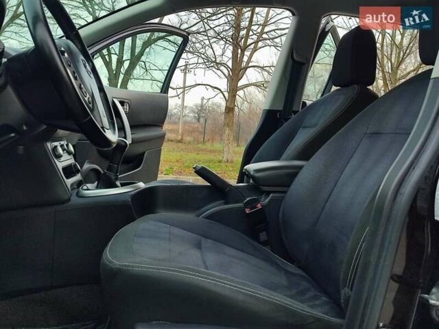 Черный Ниссан Кашкай 2, объемом двигателя 1.6 л и пробегом 220 тыс. км за 9950 $, фото 29 на Automoto.ua