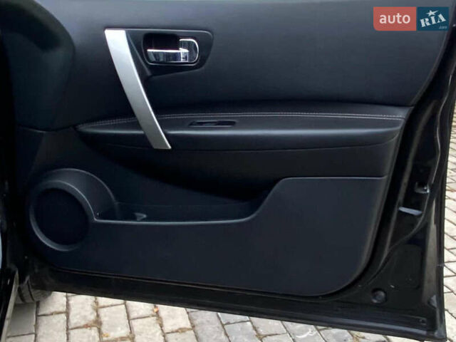 Черный Ниссан Кашкай 2, объемом двигателя 2 л и пробегом 231 тыс. км за 9999 $, фото 21 на Automoto.ua