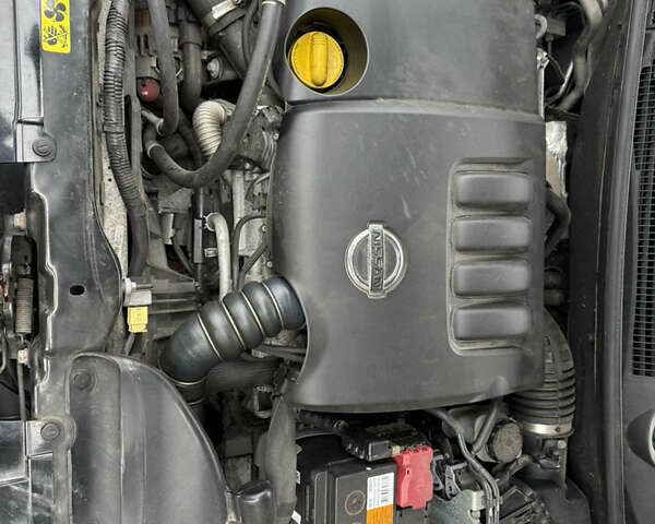 Черный Ниссан Кашкай 2, объемом двигателя 2 л и пробегом 190 тыс. км за 12500 $, фото 8 на Automoto.ua