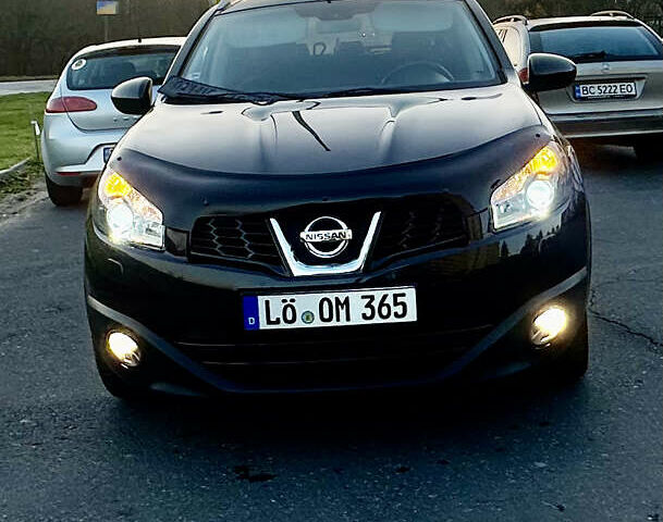 Черный Ниссан Кашкай 2, объемом двигателя 2 л и пробегом 189 тыс. км за 12555 $, фото 1 на Automoto.ua