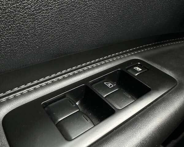 Черный Ниссан Кашкай 2, объемом двигателя 2 л и пробегом 186 тыс. км за 11500 $, фото 31 на Automoto.ua