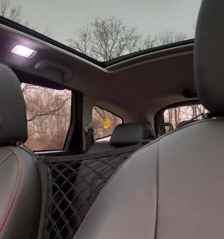 Черный Ниссан Кашкай 2, объемом двигателя 2 л и пробегом 300 тыс. км за 12400 $, фото 13 на Automoto.ua