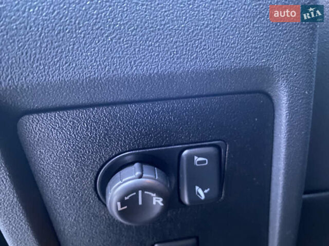 Черный Ниссан Кашкай 2, объемом двигателя 2 л и пробегом 175 тыс. км за 12890 $, фото 23 на Automoto.ua