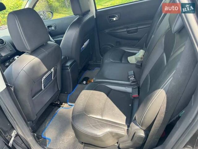 Черный Ниссан Кашкай 2, объемом двигателя 2 л и пробегом 206 тыс. км за 13000 $, фото 8 на Automoto.ua