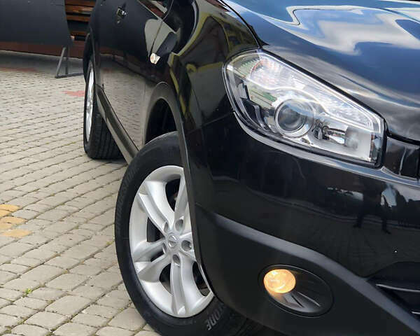 Чорний Ніссан Кашкай 2, об'ємом двигуна 1.6 л та пробігом 247 тис. км за 10450 $, фото 11 на Automoto.ua