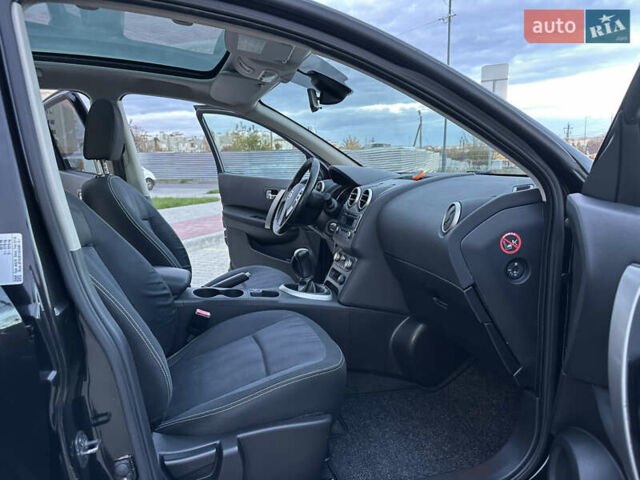 Черный Ниссан Кашкай 2, объемом двигателя 1.6 л и пробегом 203 тыс. км за 10799 $, фото 14 на Automoto.ua