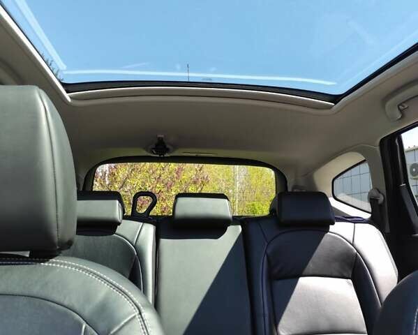 Черный Ниссан Кашкай 2, объемом двигателя 1.6 л и пробегом 185 тыс. км за 13500 $, фото 5 на Automoto.ua