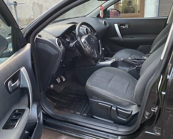Чорний Ніссан Кашкай 2, об'ємом двигуна 1.5 л та пробігом 270 тис. км за 9800 $, фото 29 на Automoto.ua