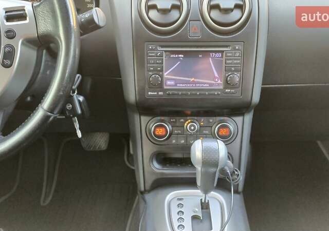 Чорний Ніссан Кашкай 2, об'ємом двигуна 2 л та пробігом 190 тис. км за 12000 $, фото 27 на Automoto.ua