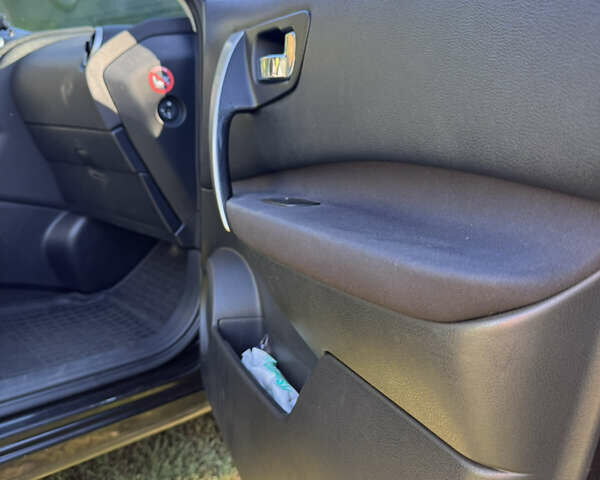 Ниссан Кашкай 2 2011 в Владимир-Волынский на Automoto.ua Черный Ниссан Кашкай 2, объемом двигателя 1.46 л и пробегом 276 тыс. км за 10000 $, фото 10 на Automoto.ua