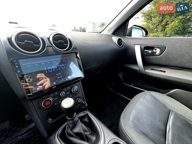 Черный Ниссан Кашкай 2, объемом двигателя 1.5 л и пробегом 251 тыс. км за 10399 $, фото 18 на Automoto.ua