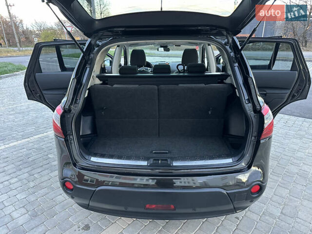 Черный Ниссан Кашкай 2, объемом двигателя 1.6 л и пробегом 203 тыс. км за 10999 $, фото 27 на Automoto.ua