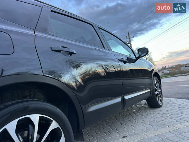 Черный Ниссан Кашкай 2, объемом двигателя 1.6 л и пробегом 203 тыс. км за 10999 $, фото 16 на Automoto.ua