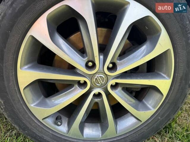 Черный Ниссан Кашкай 2, объемом двигателя 2 л и пробегом 206 тыс. км за 13000 $, фото 21 на Automoto.ua