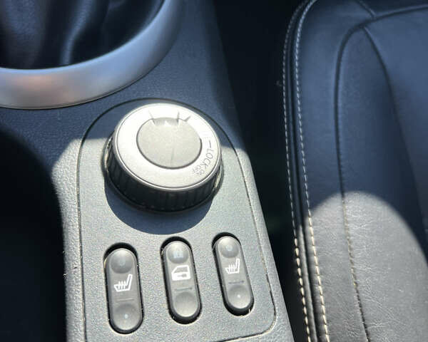 Чорний Ніссан Кашкай 2, об'ємом двигуна 2 л та пробігом 220 тис. км за 10800 $, фото 11 на Automoto.ua