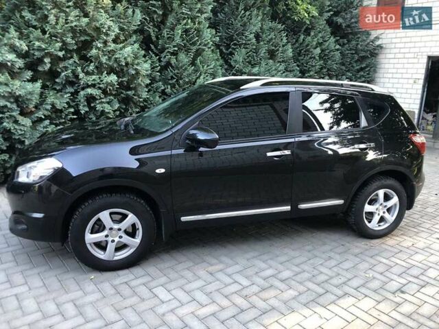 Черный Ниссан Кашкай 2, объемом двигателя 1.6 л и пробегом 189 тыс. км за 10200 $, фото 2 на Automoto.ua