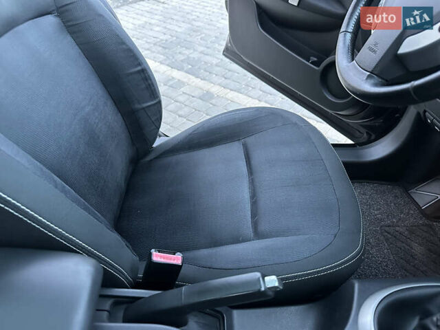 Черный Ниссан Кашкай 2, объемом двигателя 1.6 л и пробегом 203 тыс. км за 10799 $, фото 17 на Automoto.ua