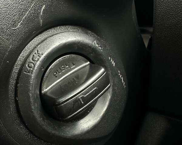 Черный Ниссан Кашкай 2, объемом двигателя 2 л и пробегом 186 тыс. км за 11500 $, фото 33 на Automoto.ua