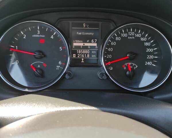 Черный Ниссан Кашкай 2, объемом двигателя 1.6 л и пробегом 185 тыс. км за 13500 $, фото 9 на Automoto.ua