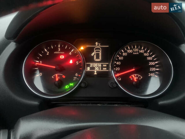 Черный Ниссан Кашкай 2, объемом двигателя 1.6 л и пробегом 212 тыс. км за 10800 $, фото 8 на Automoto.ua