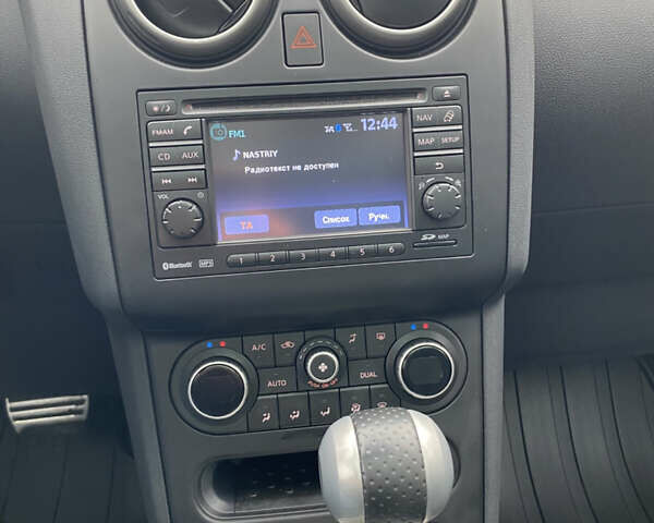 Черный Ниссан Кашкай 2, объемом двигателя 2 л и пробегом 204 тыс. км за 13150 $, фото 67 на Automoto.ua