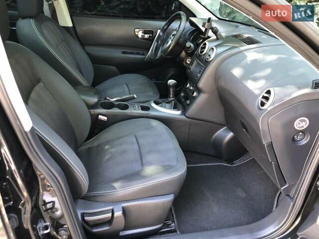 Черный Ниссан Кашкай 2, объемом двигателя 1.6 л и пробегом 189 тыс. км за 10200 $, фото 3 на Automoto.ua